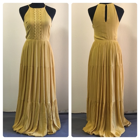 SOLD Lulu’s Embroidered Maxi Dress - Picture 6 of 8